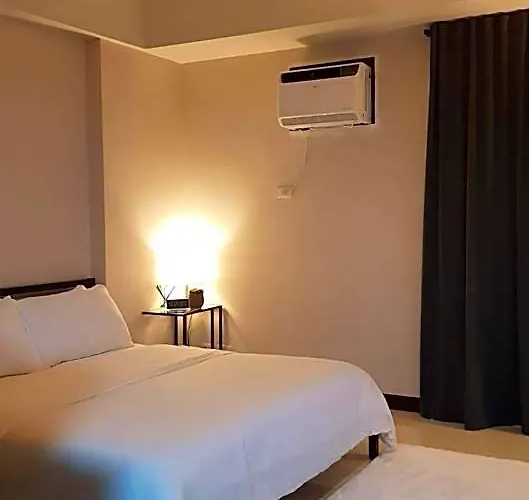 Отель 101 Newport Blvd C2 4f By Rechelle Nunag 5*